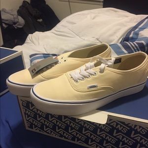 VANS VAULT AUTHENTIC 66 LITE SCHOELLER size 9.5